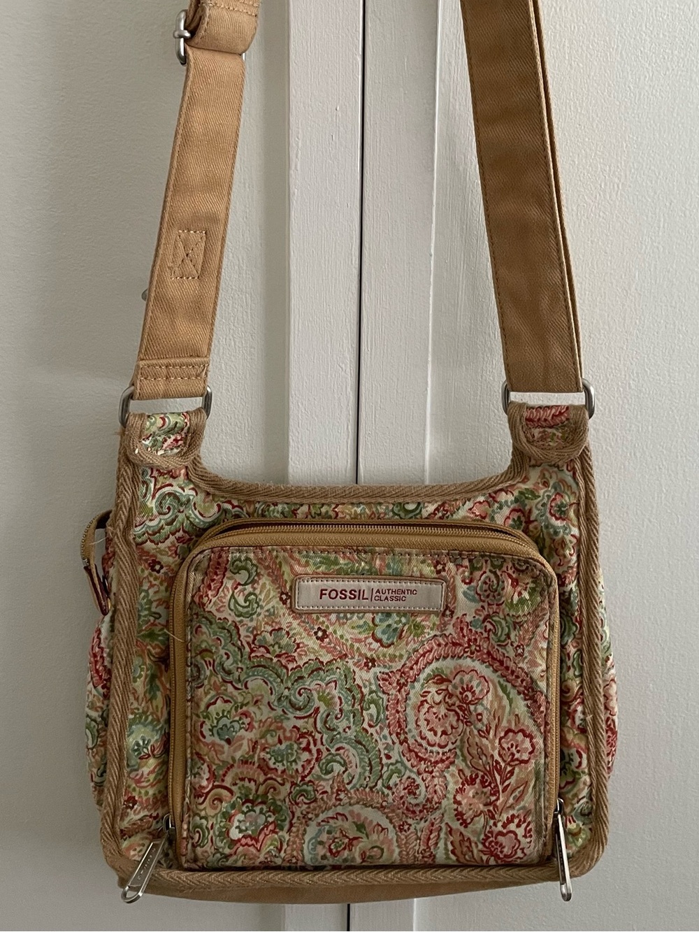 Fossil Tan and Floral Tapestry canvas Crossbody Bag Excellent Shape